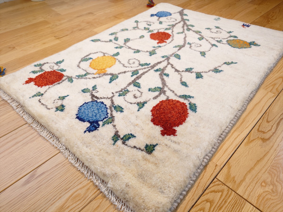 ペルシャ　パルヴィーズ　カシュクリ　玄関　98×63　ベージュ　ザクロの木　実 ペルシャ パルヴィーズ カシュクリ 玄関 98×63 ベージュ ザクロの木 実