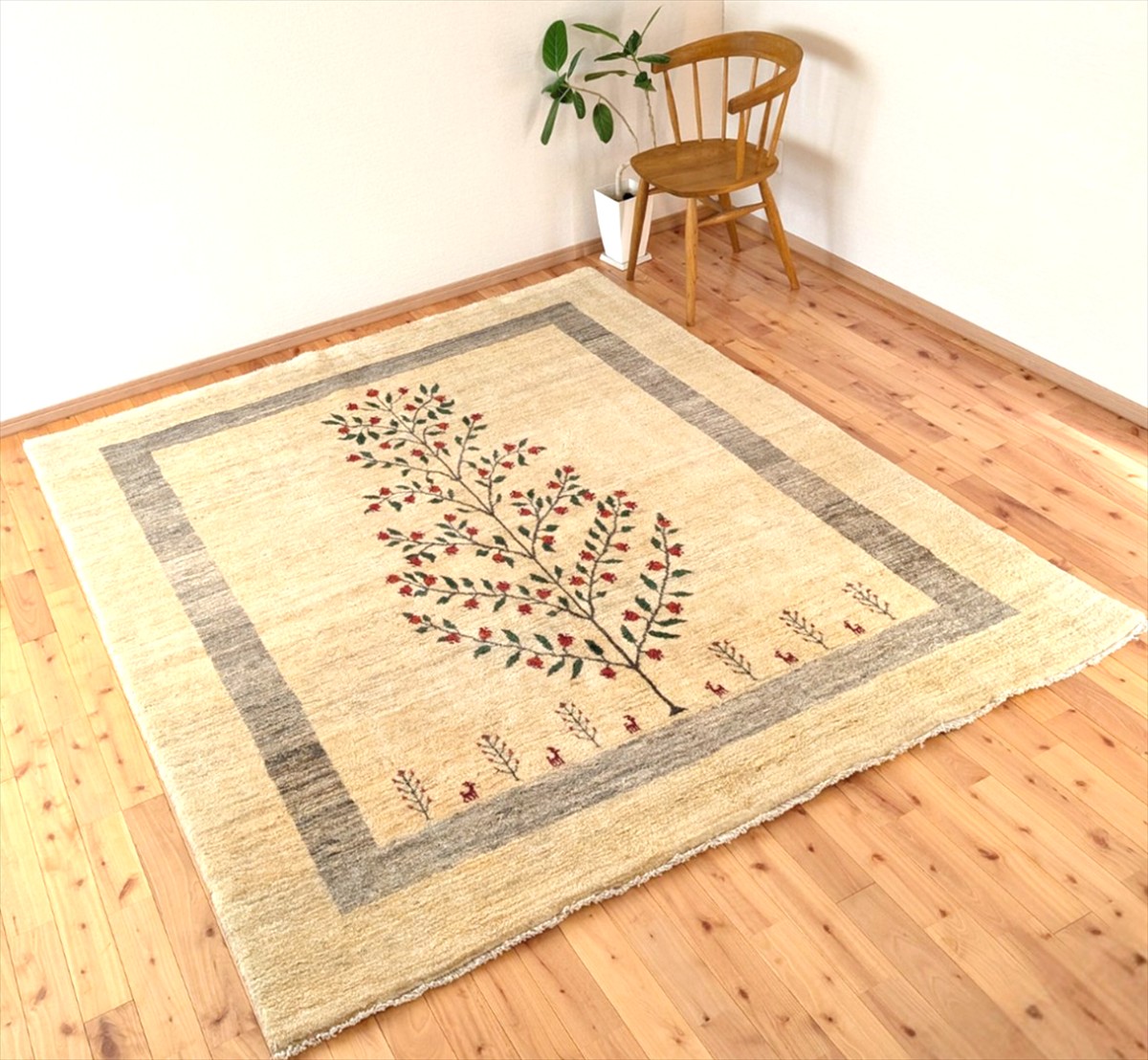 ペルシャ　ギャッベ  ミニマット  41×42   生成　ラクダ ペルシャ ギャッベ ミニマット ラグ 横39x37.5㎝ ラクダ 花 黄金