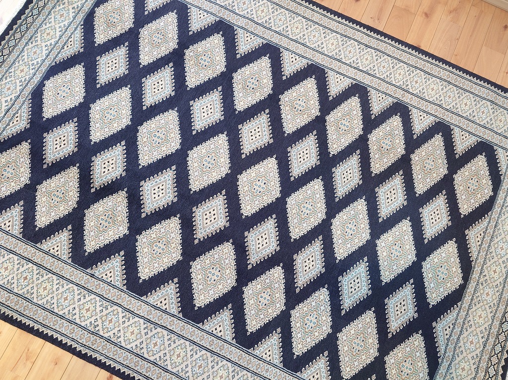 Y2861 パキスタン絨毯 ウール 手織り トライバルラグ 150×93㎝ Y2861 パキスタン絨毯 ウール 手織り トライバルラグ 150×93