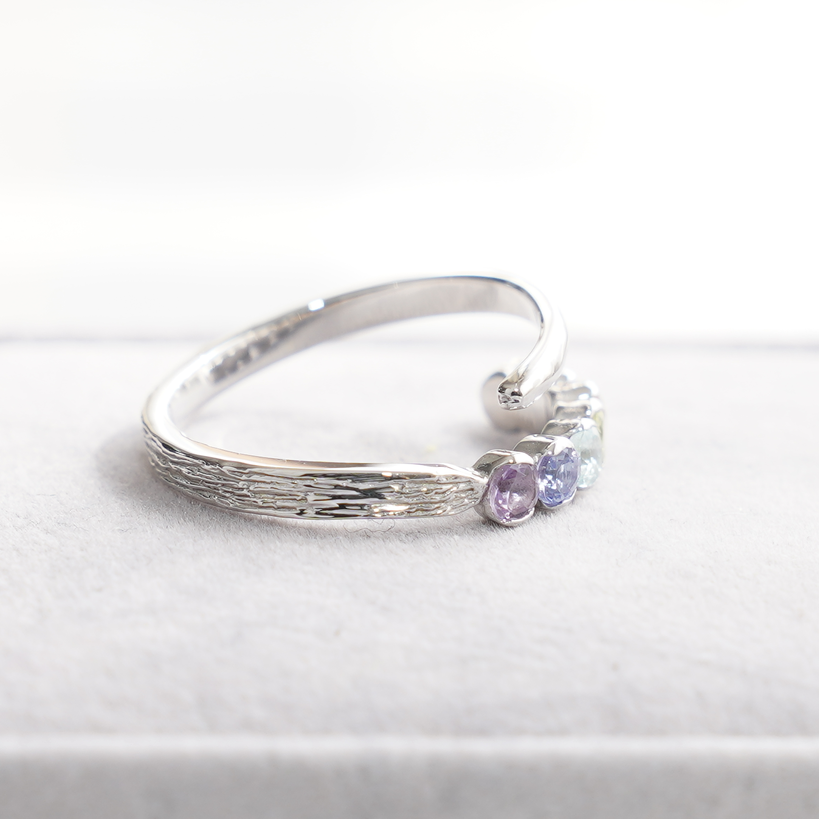 ナナイロ天然石の極上アミュレット✧ジュエリーリング SV925×天然石