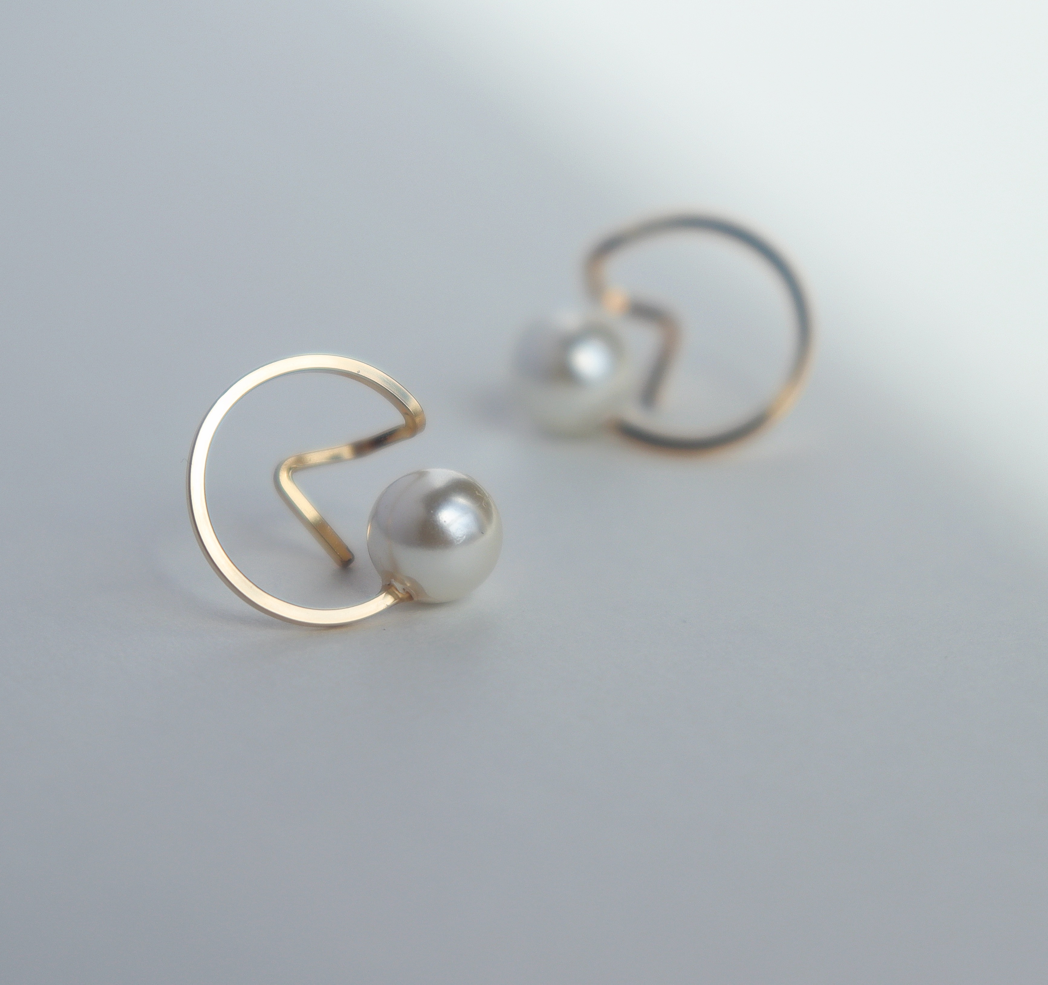 14kgf 】W rings -dot hoop+normal hoop- 2連ピアス - Suco