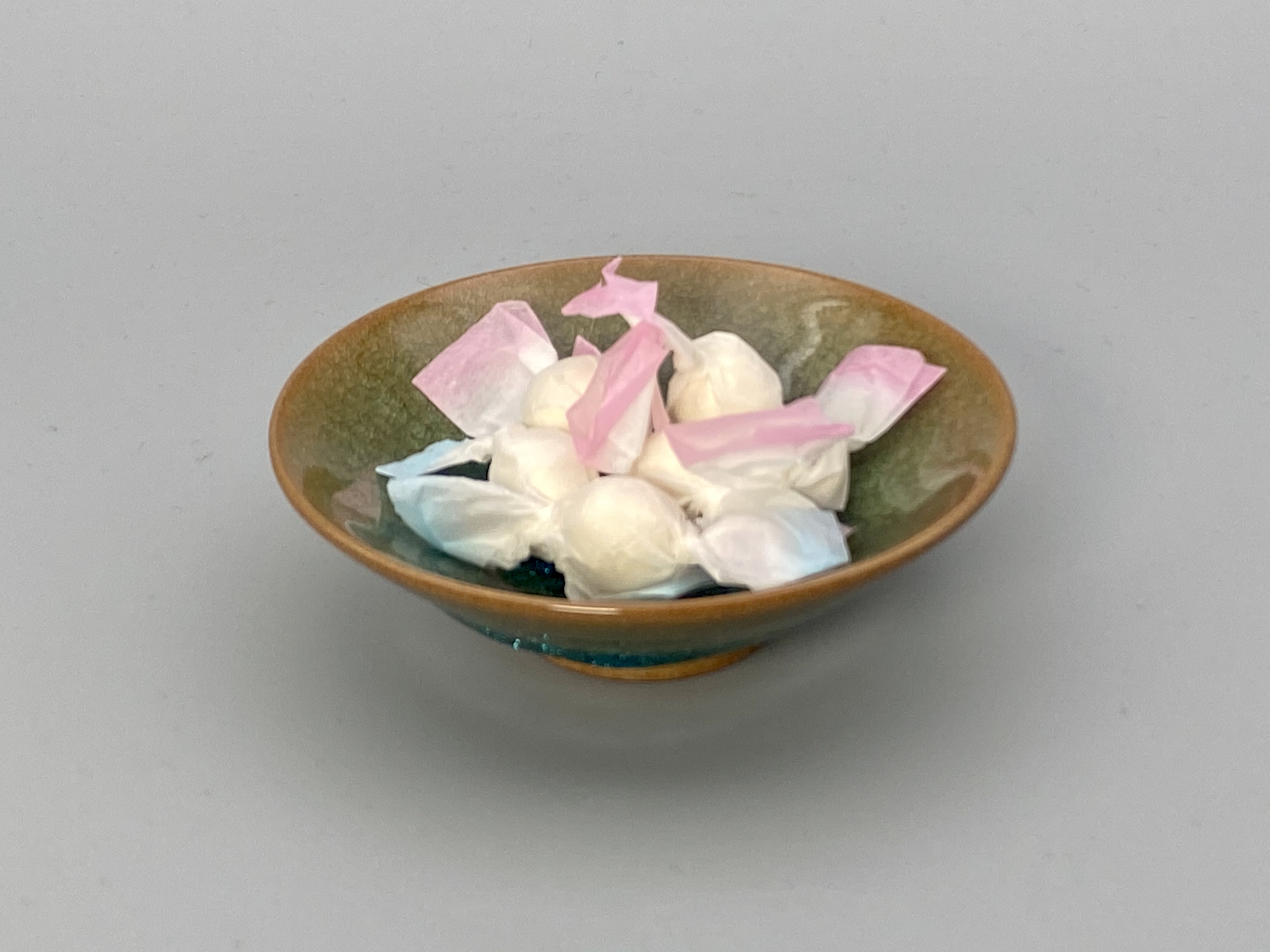 e3050 黒井一楽 虫明焼 青釉流し 花入 共箱 蕪形 高