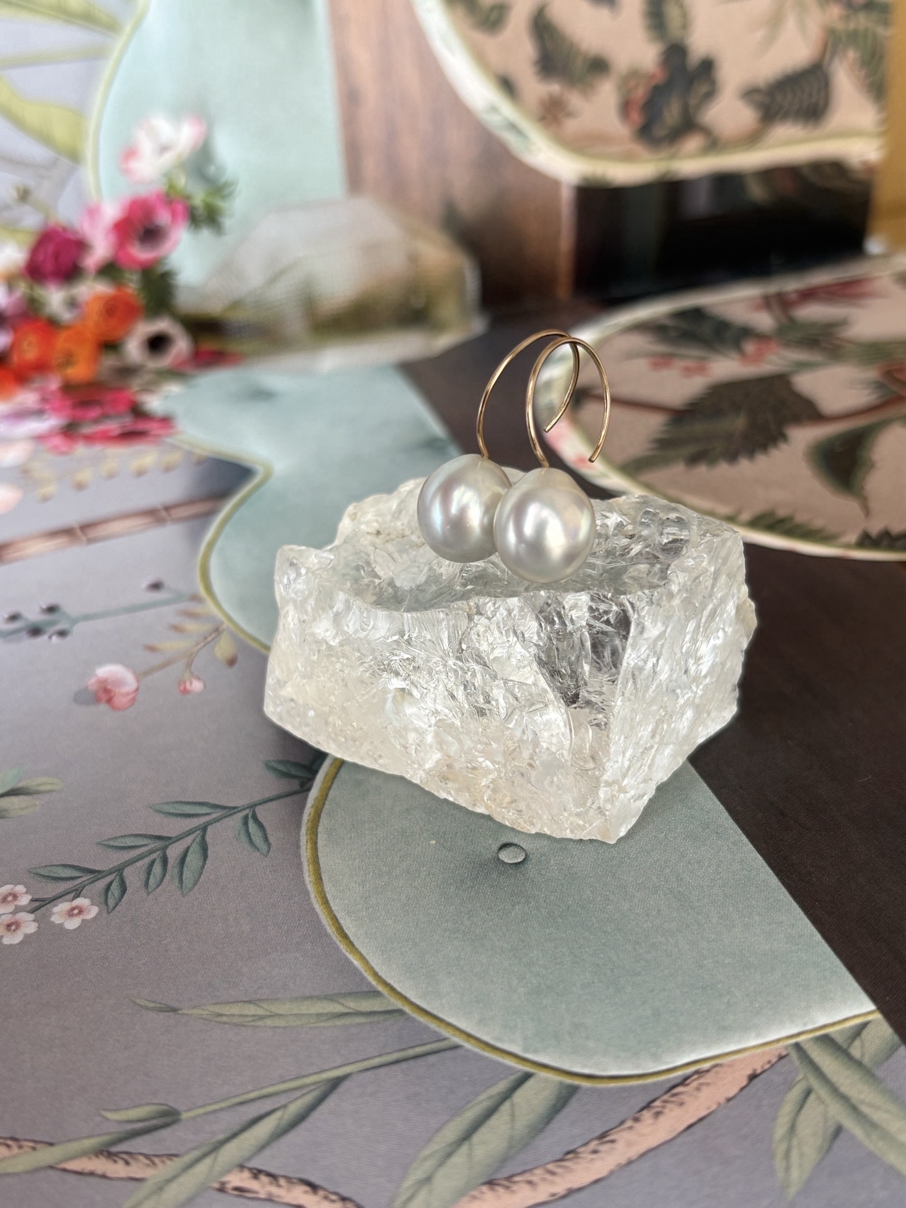 白蝶真珠】バロックパールのラウンドフックピアス 南洋真珠