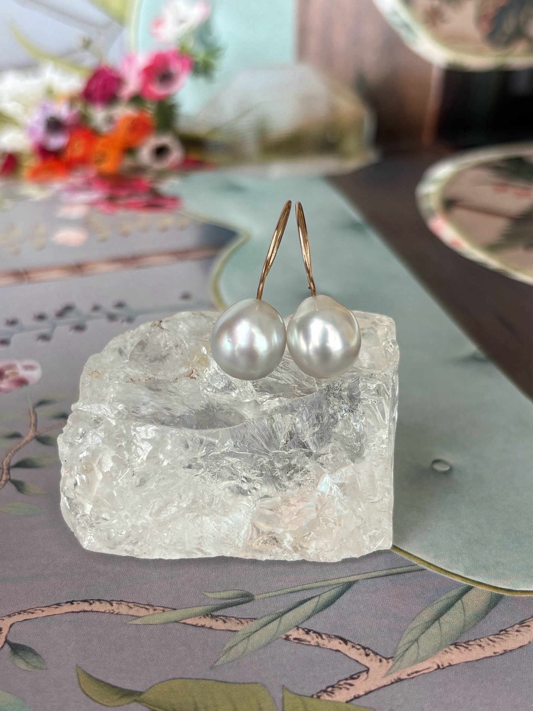 白蝶真珠】バロックパールのラウンドフックピアス 南洋真珠