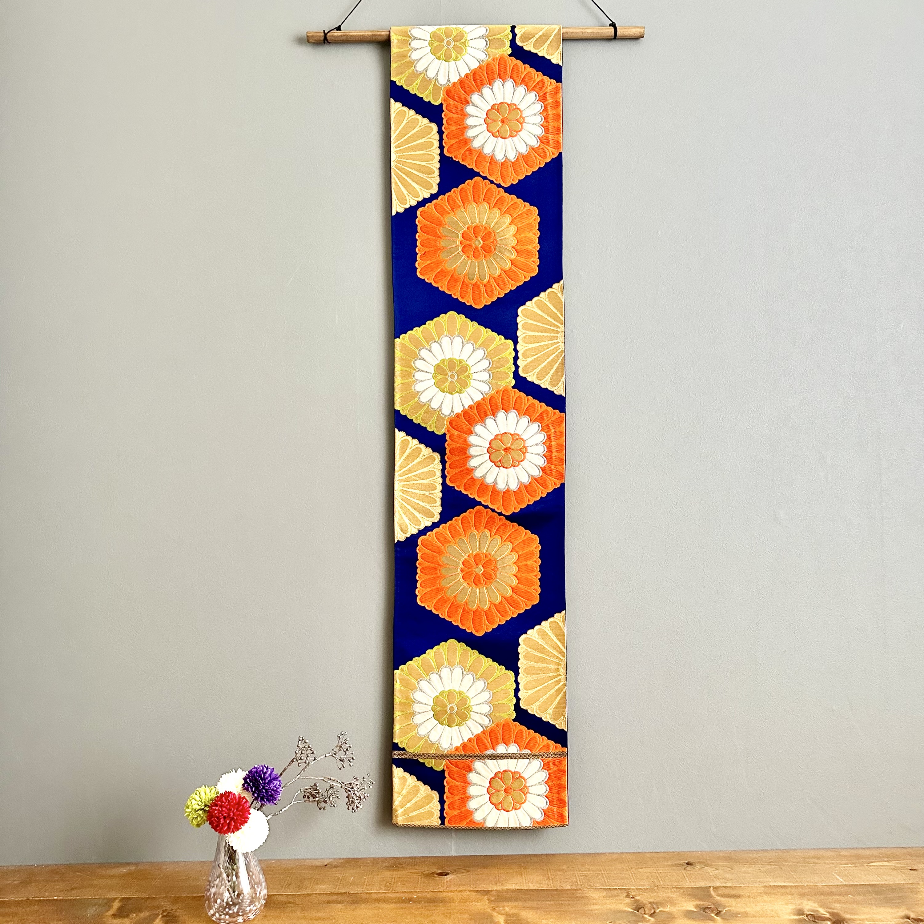 想いを継なぐインテリア 思い出の帯をタペストリーに 世界に一つだけの