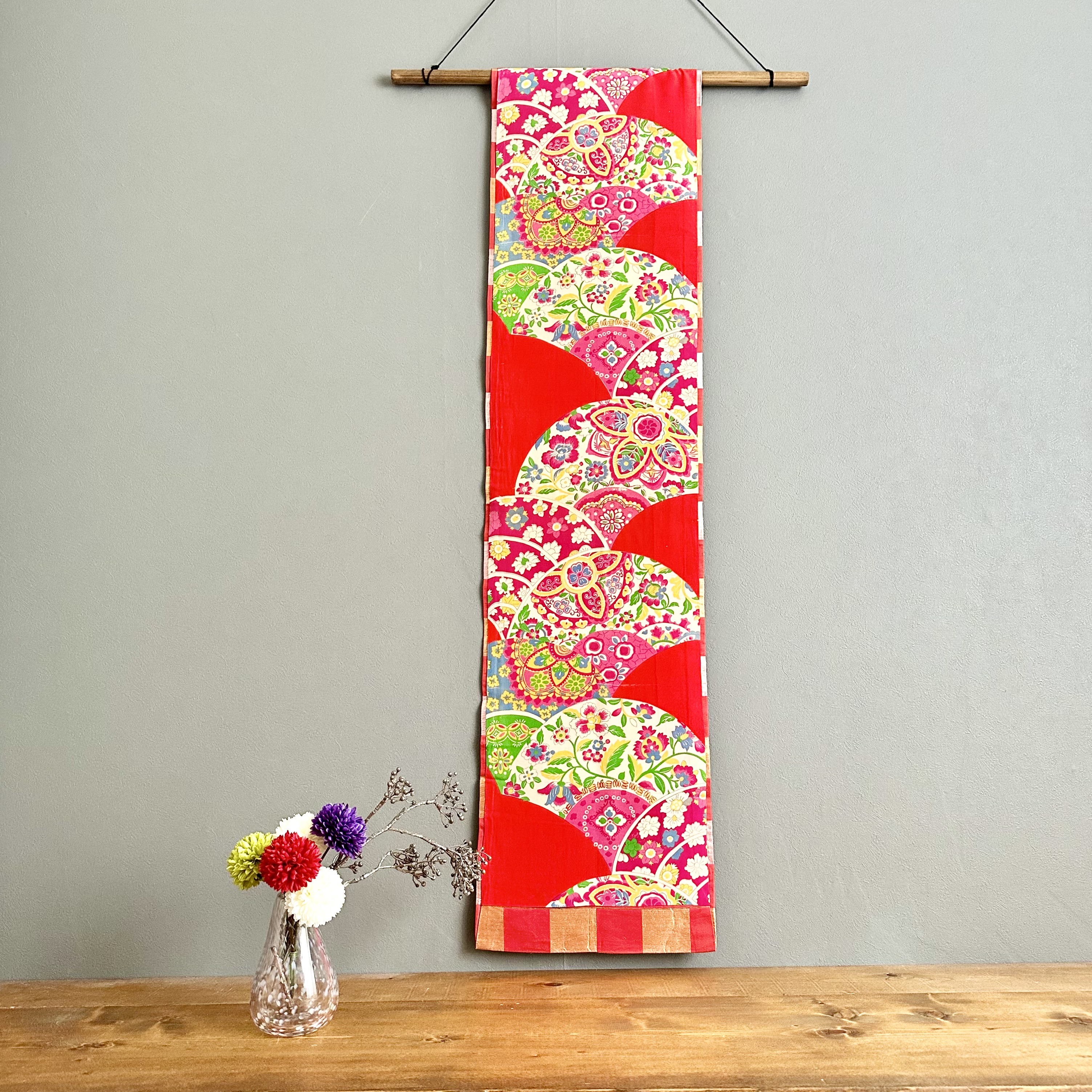 想いを継なぐインテリア 思い出の帯をタペストリーに 世界に一つだけの