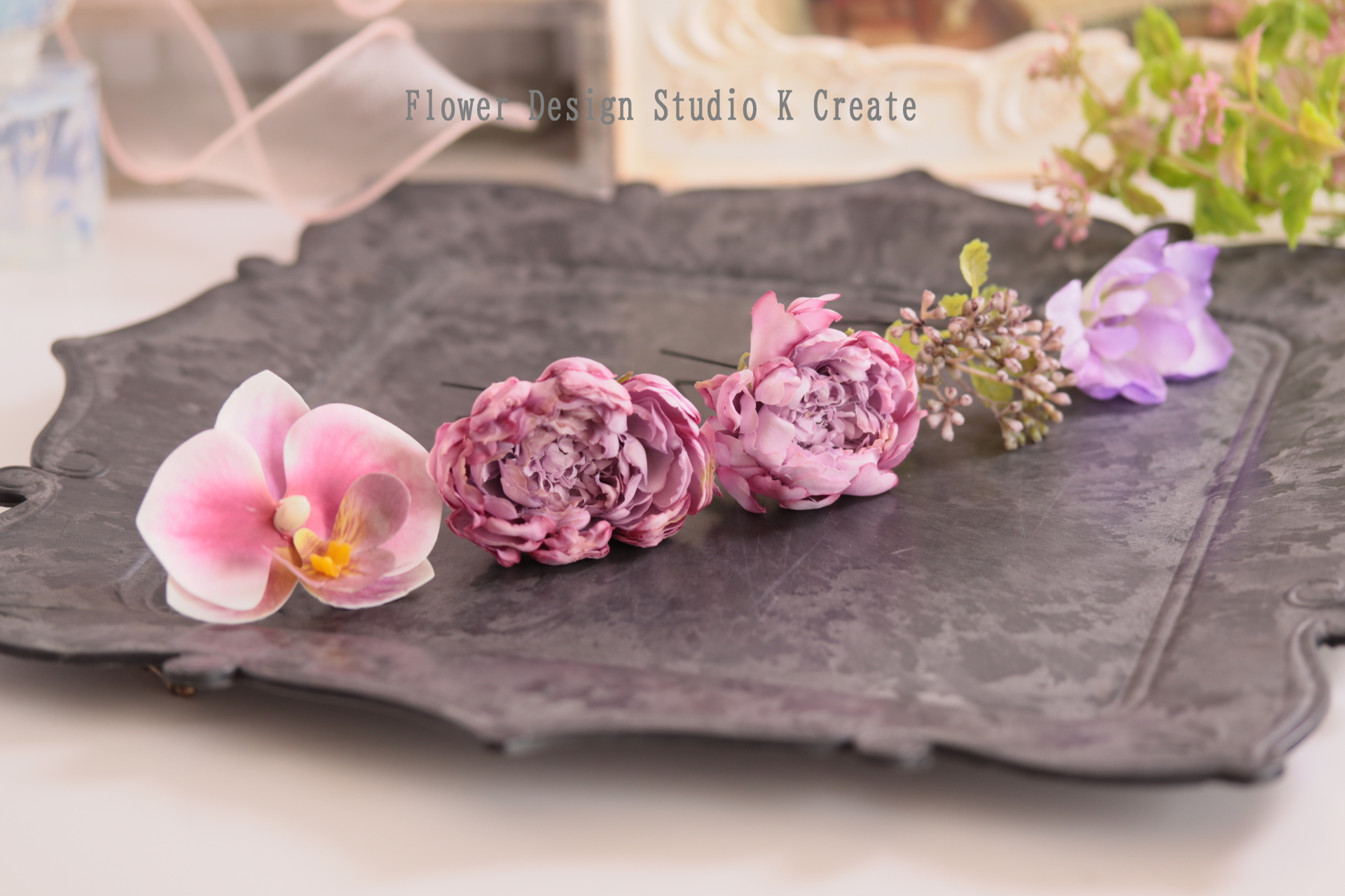 薔薇とラナンキュラスのヘッドドレス　モーブピンク　コスモス　秋色　結婚式 秋色♡コスモスとピンクローズのヘッドドレス 成人式 ウェディング