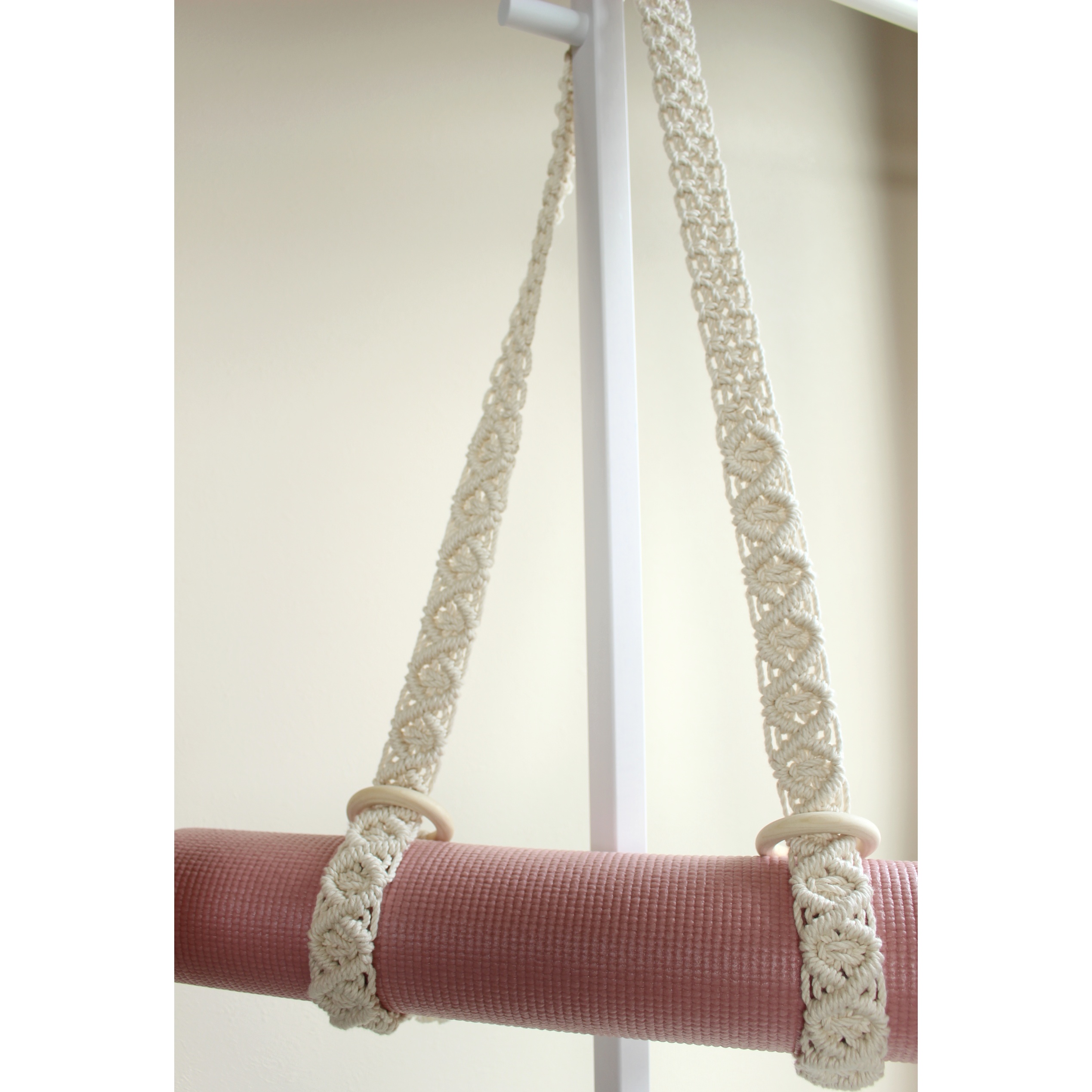 マクラメヨガマットホルダー＊生成り＊ - Myrte ｜クラフト作品 通販  