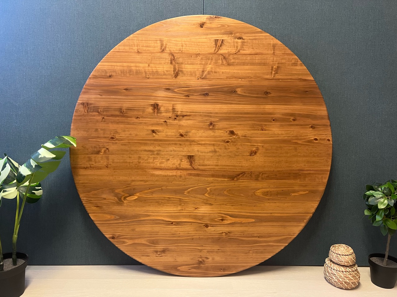 【送料無料】 ローテーブル 丸形 90cm 杉 オーク調 折りたたみ脚 送料無料】 ローテーブル 丸形 90cm 杉 オーク調 折りたたみ脚 - 栄町