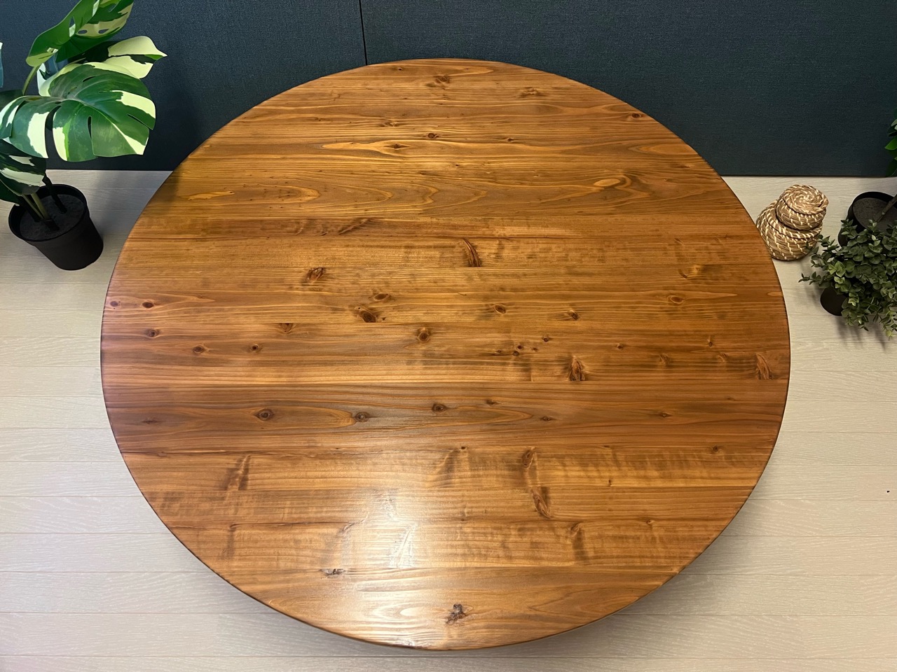 【送料無料】 ローテーブル 丸形 90cm 杉 オーク調 折りたたみ脚 送料無料】 ローテーブル 丸形 90cm 2分割 杉 折りたたみ脚