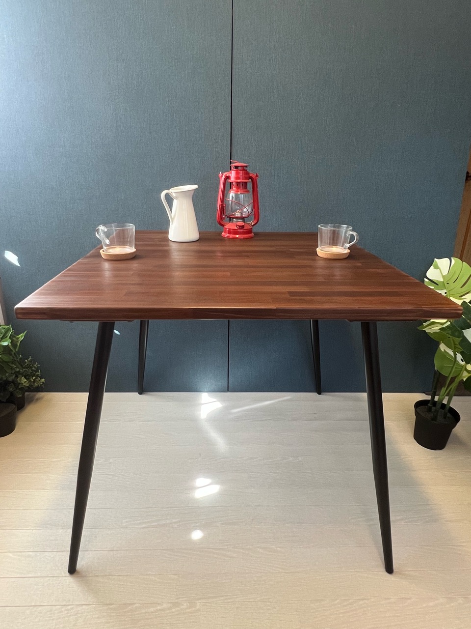 【オーダー】 テーブル 正方形 80cm パイン ウォルナット調 ボルト連結脚 送料無料】 テーブル 正方形 80cm パインウォルナット アイアン