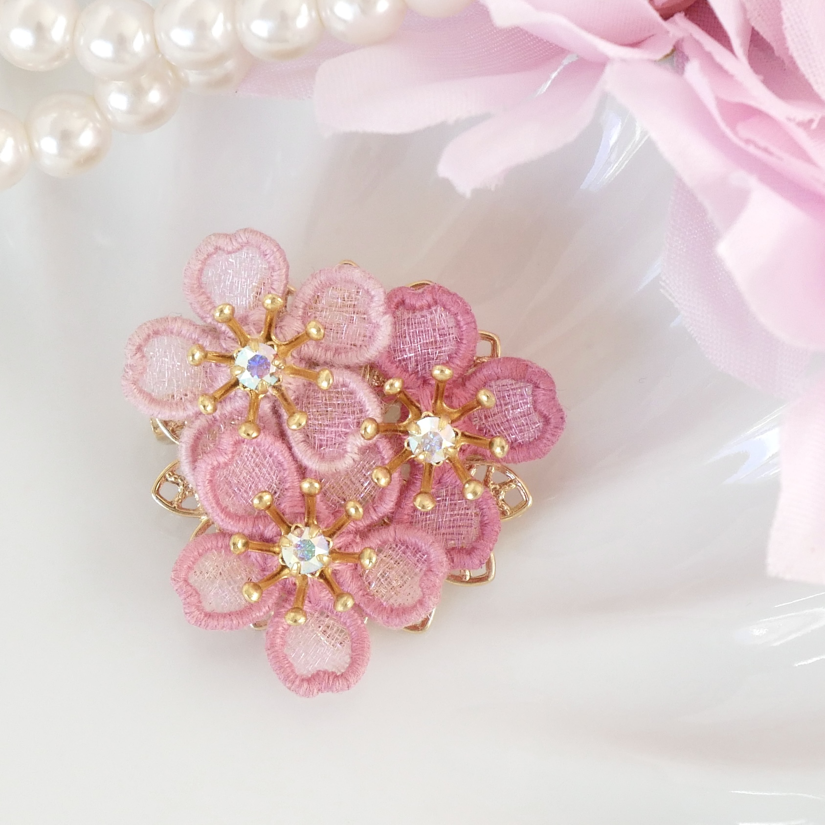 受注生産】桜[河津桜]ブローチ - ハルノネ ｜クラフト作品 通販サイト 