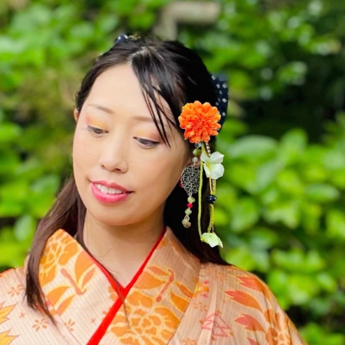 mcmc様 アップスタイルにゆらゆら揺れる花かんざし＊結婚式 成人式 髪飾り mcmc様 アップスタイルにゆらゆら揺れる花かんざし＊結婚式 成人
