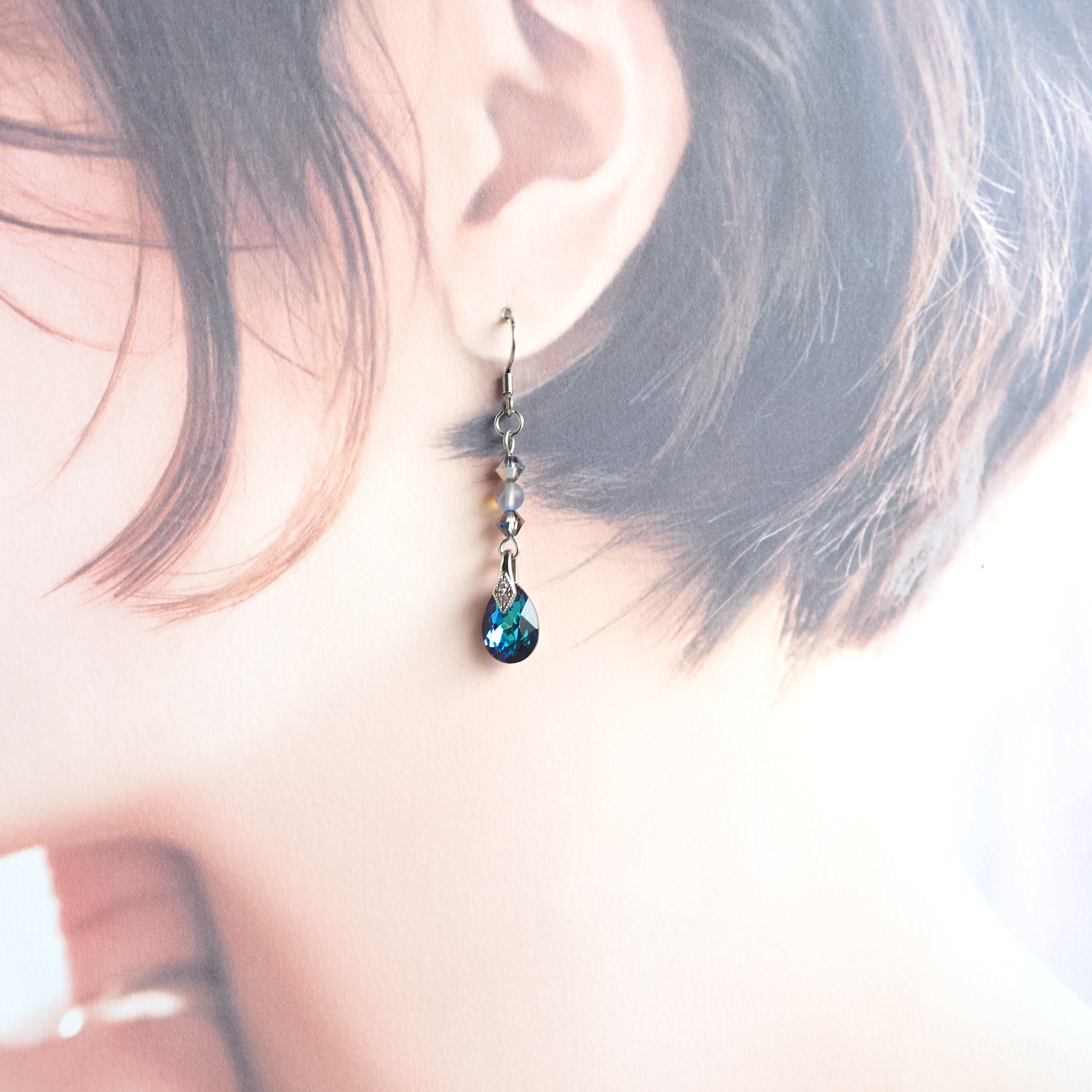 月夜の水面を纏う”ピアス（サージカルステンレス） - 〈30