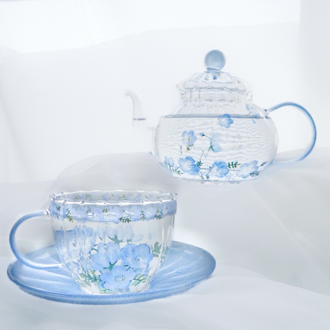 ネモフィラが舞うお花畑〜耐熱ガラスのティーセット〜新作