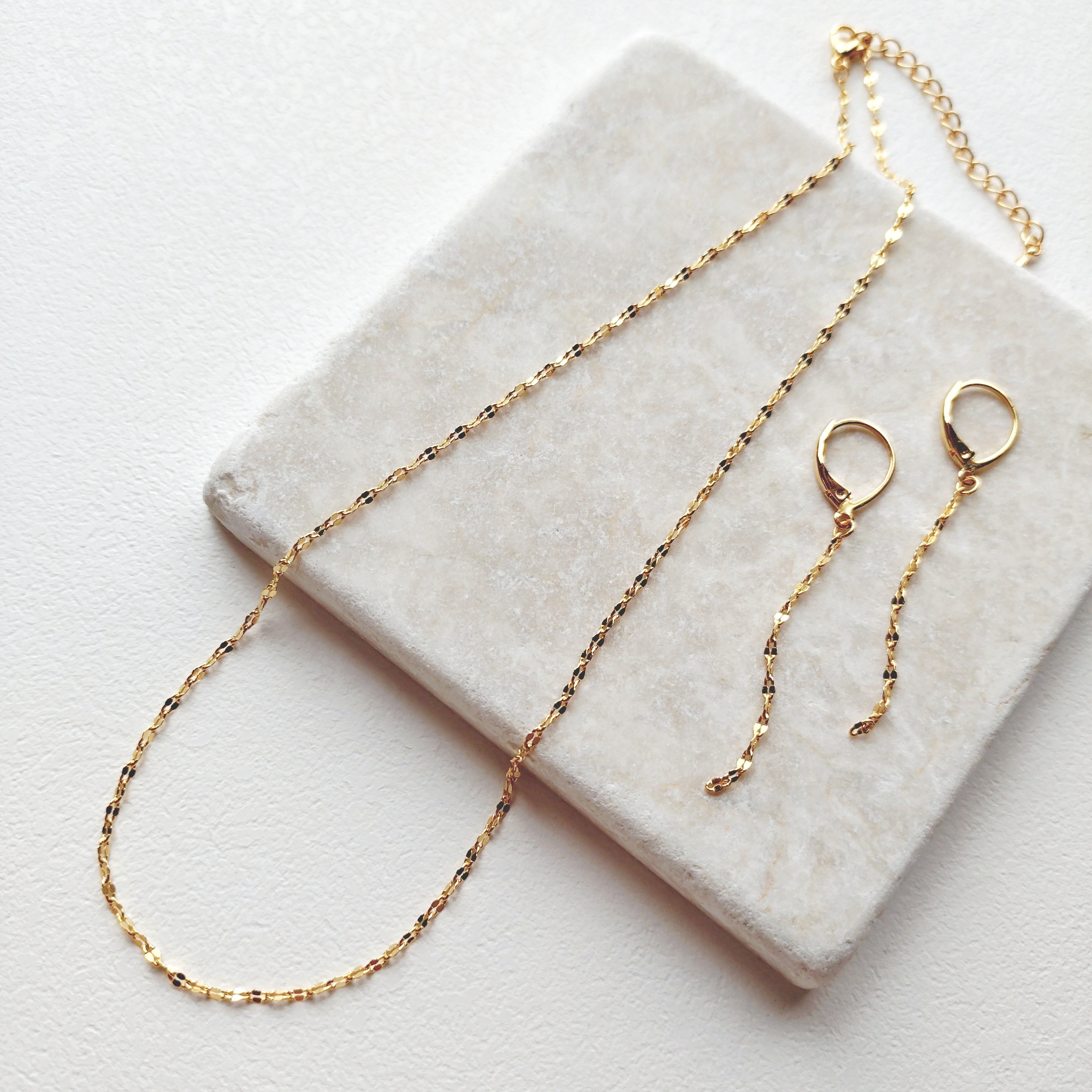 アクセサリー cheri_chanman Half-Horsebit shaped keychain in Rosso Ancora red leather