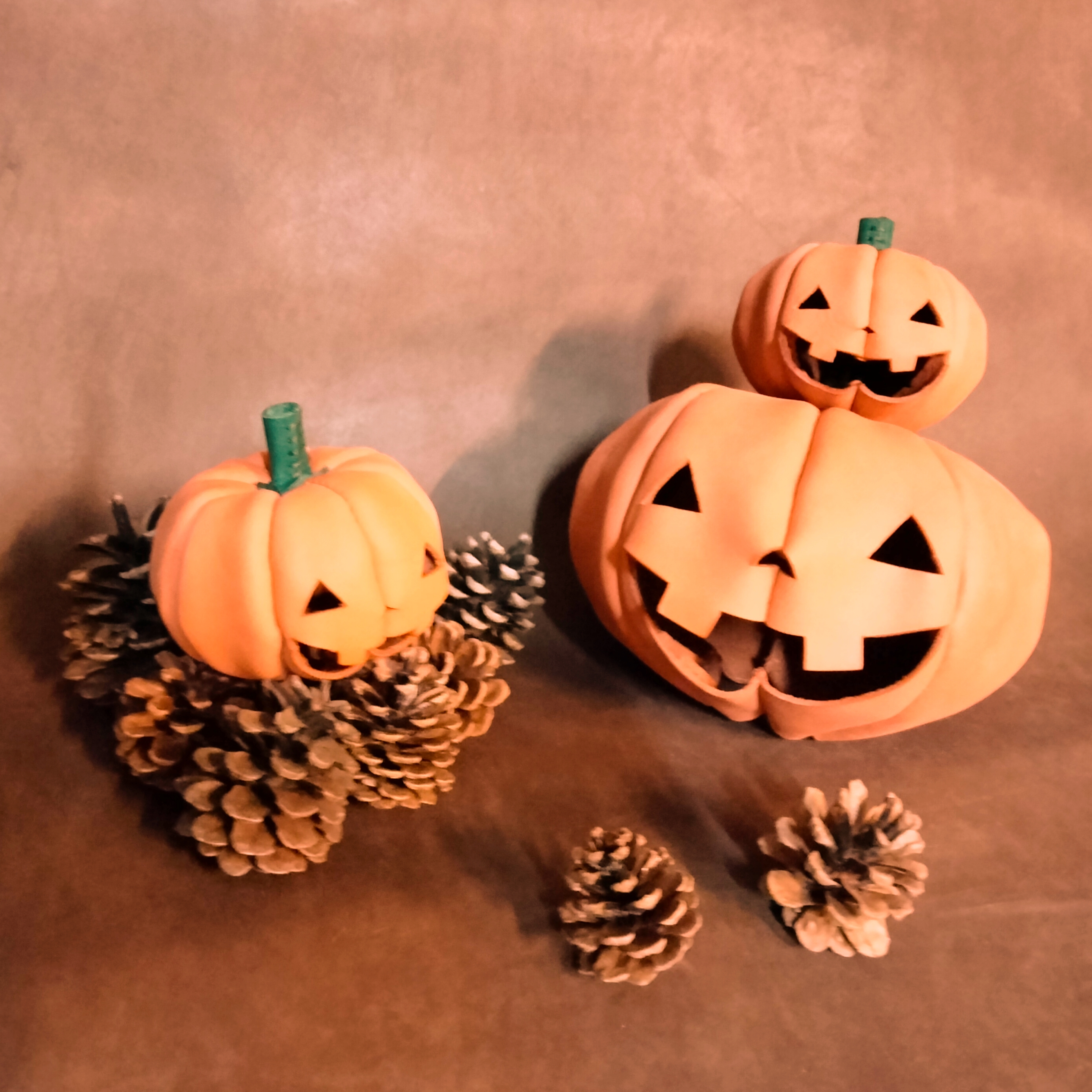 レザーで出来たジャックオランタン 手のひらサイズ - 革小物ng