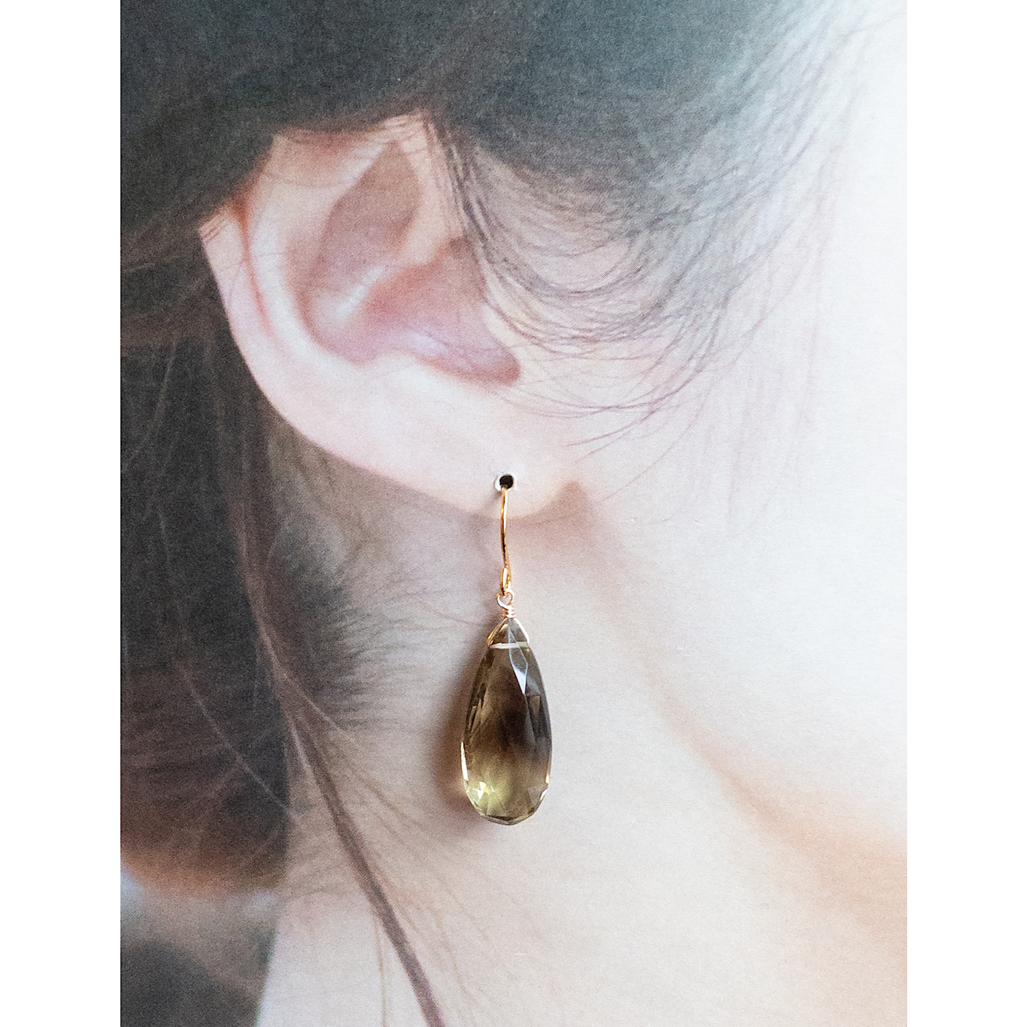 バイカラーカーネリアン フラワーカービングピアス 【公式通販】